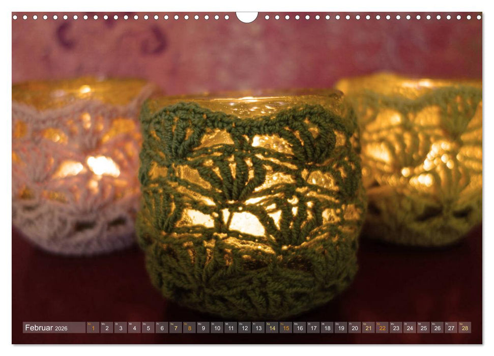 Häkelimpressionen - Gehäkelte Ideen für Haus und Garten (CALVENDO Wandkalender 2026)