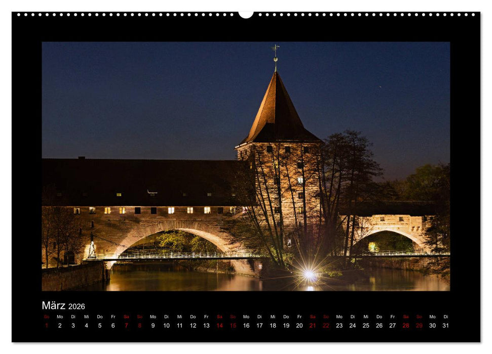 Nürnberg - Die Altstadt bei Nacht (CALVENDO Wandkalender 2026)