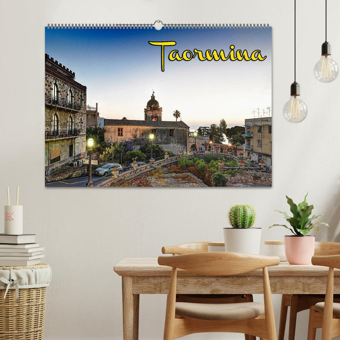 Taormina zur blauen Stunde (CALVENDO Wandkalender 2026)