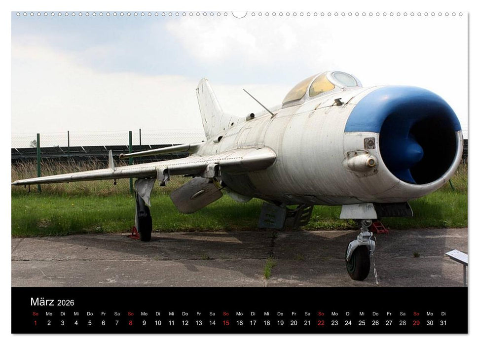 Hubschrauber und Kampfflugzeuge der NVA (CALVENDO Premium Wandkalender 2026)