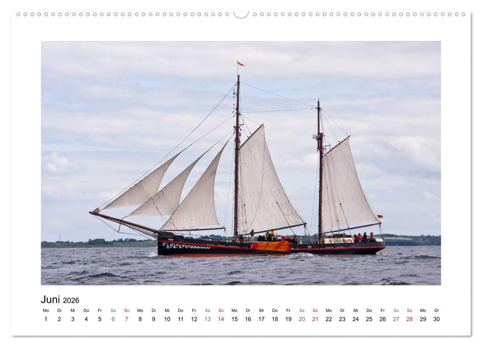 Traditionsschiffe auf der Ostsee (CALVENDO Premium Wandkalender 2026)