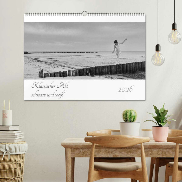 Klassischer Akt schwarz und weiß (CALVENDO Wandkalender 2026)