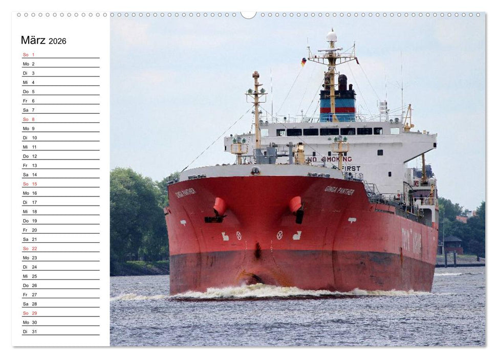 Dicke Pötte im Hafen und auf großer Fahrt (CALVENDO Premium Wandkalender 2026)