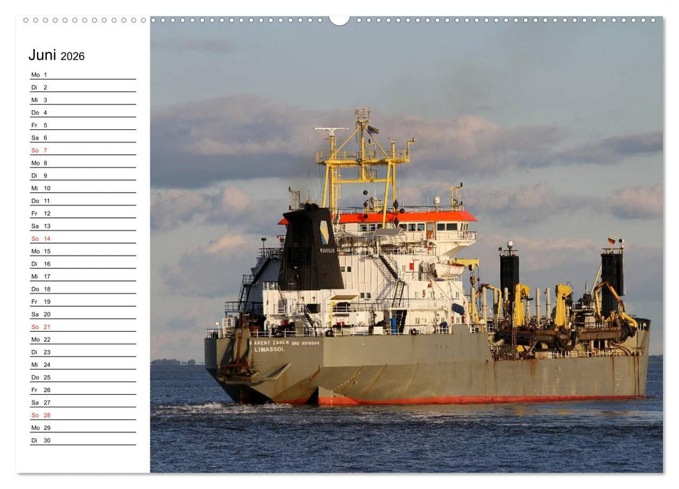 Dicke Pötte im Hafen und auf großer Fahrt (CALVENDO Premium Wandkalender 2026)