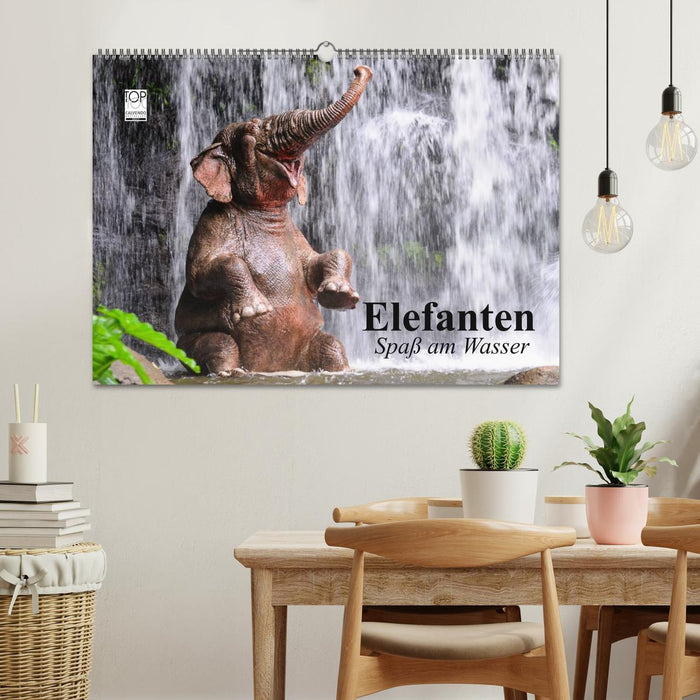 Elefanten. Spaß am Wasser (CALVENDO Wandkalender 2026)