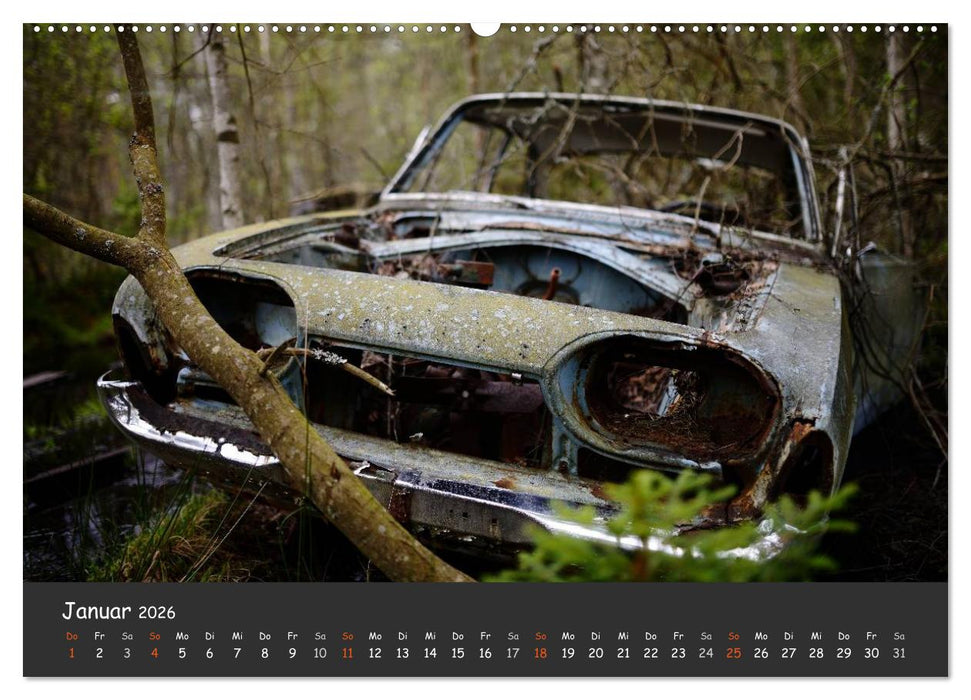 BILKYRKOGÅRDEN Der Autofriedhof im Kyrkö Mosse (CALVENDO Wandkalender 2026)