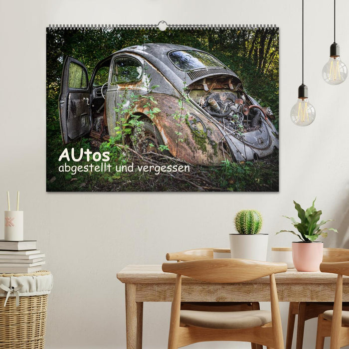 Autos, abgestellt und vergessen (CALVENDO Wandkalender 2026)
