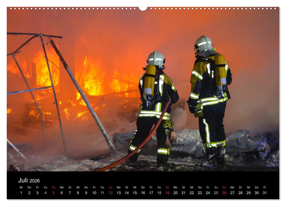 FEUERWEHR IM EINSATZ (CALVENDO Premium Wandkalender 2026)
