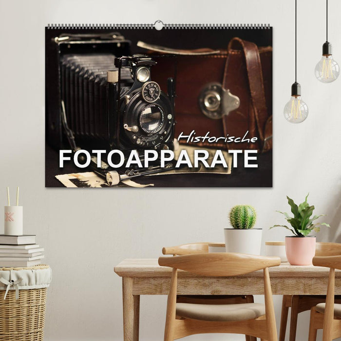 Historische Fotoapparate (CALVENDO Wandkalender 2026)