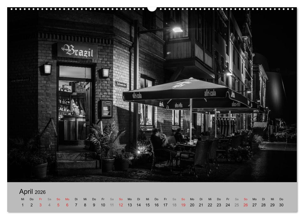 Hansestadt Stralsund bei Nacht (mit GPS-Koordinaten) (CALVENDO Wandkalender 2026)