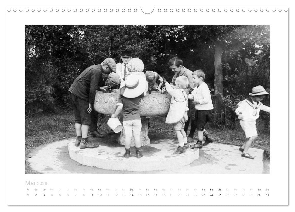 Abenteuer Kindheit in Fotografien (CALVENDO Wandkalender 2026)