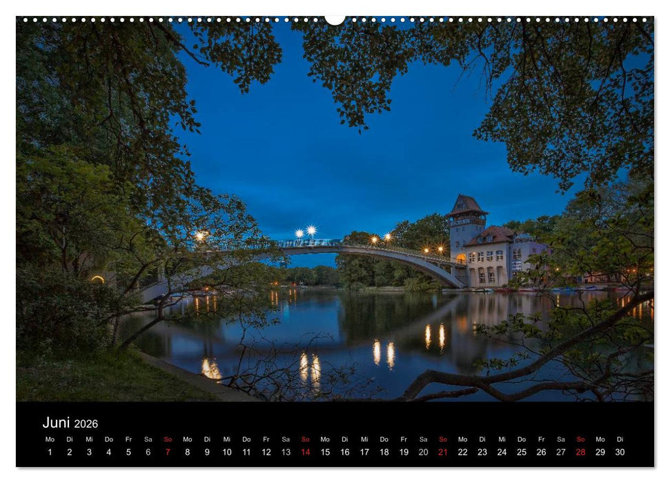 Die Blaue Stunde in Berlin (CALVENDO Premium Wandkalender 2026)