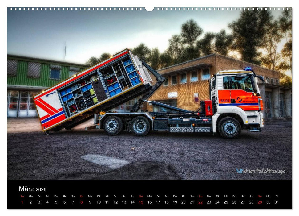 Einsatzfahrzeuge der Feuerwehr (CALVENDO Premium Wandkalender 2026)