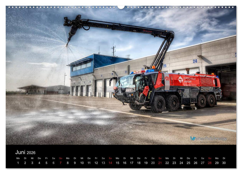 Einsatzfahrzeuge der Feuerwehr (CALVENDO Premium Wandkalender 2026)
