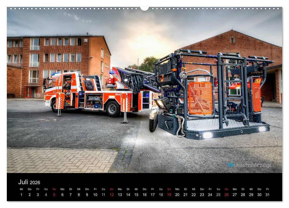 Einsatzfahrzeuge der Feuerwehr (CALVENDO Premium Wandkalender 2026)
