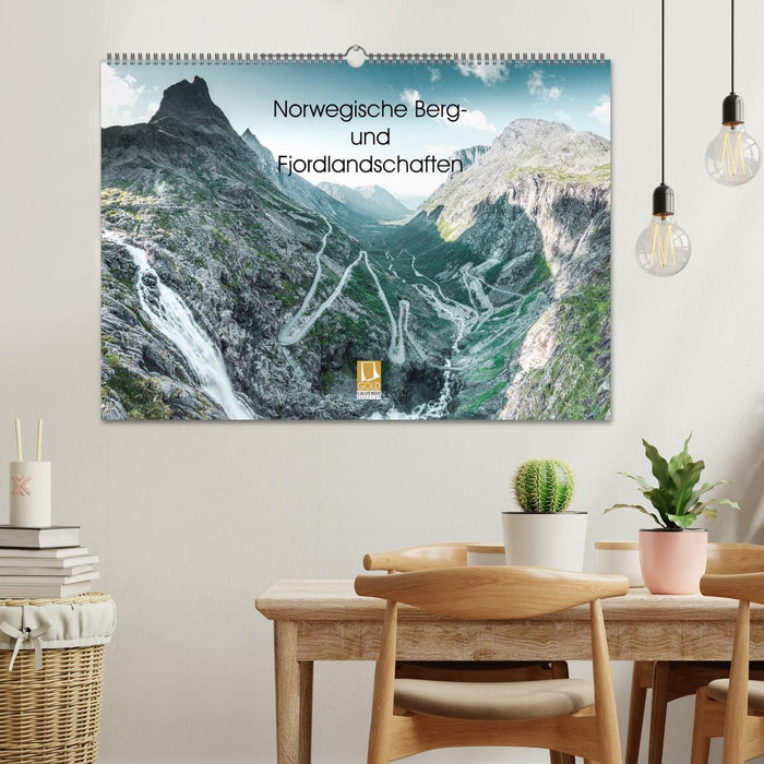 Norwegische Berg- und Fjordlandschaften (CALVENDO Wandkalender 2026)