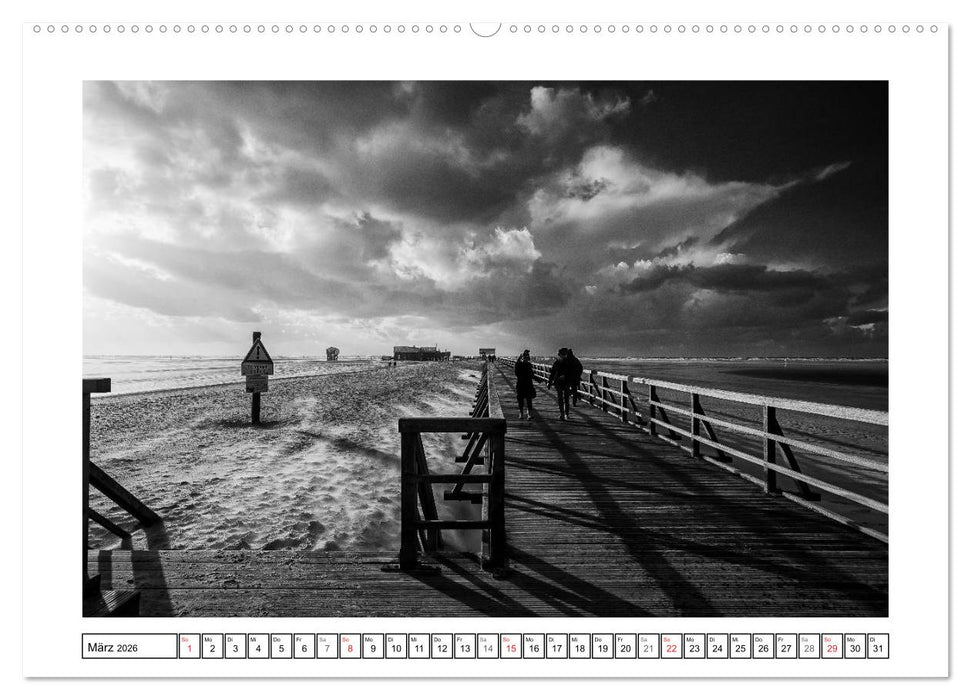 Am Strand von St. Peter-Ording SCHWARZ-WEISS (CALVENDO Wandkalender 2026)