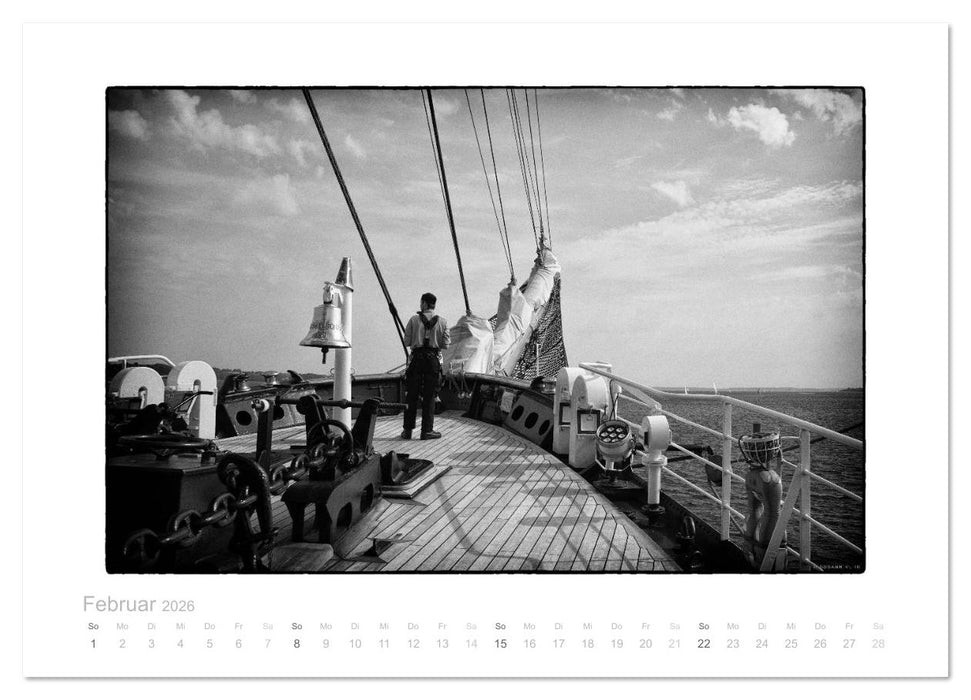 Gorch Fock - zeitlose Eindrücke (CALVENDO Wandkalender 2026)