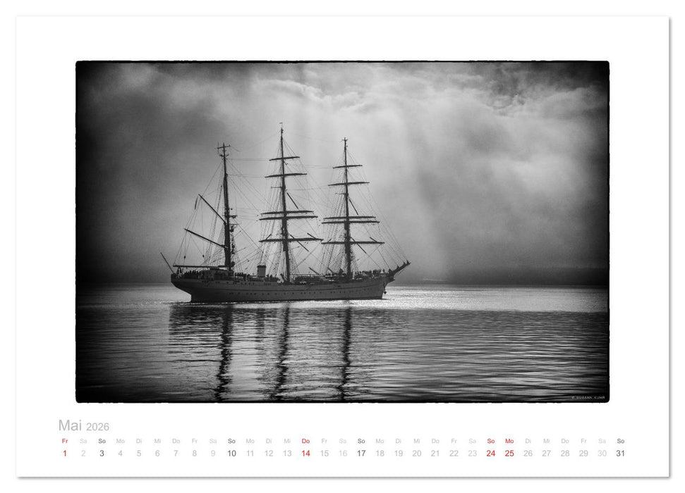 Gorch Fock - zeitlose Eindrücke (CALVENDO Wandkalender 2026)