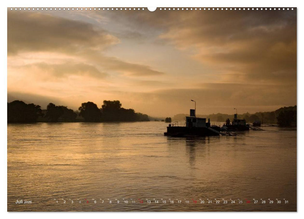 Die Elbe in Dresden-Laubegast (CALVENDO Premium Wandkalender 2026)