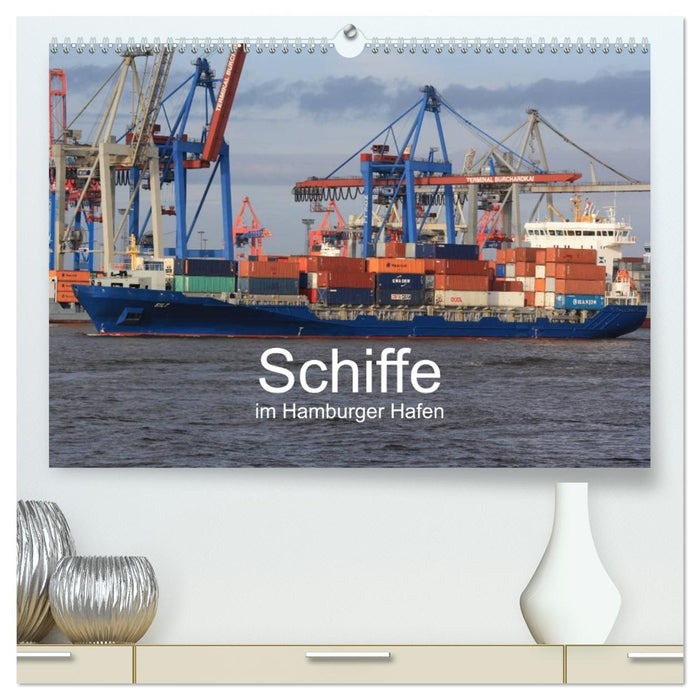 Schiffe im Hamburger Hafen (CALVENDO Premium Wandkalender 2026)