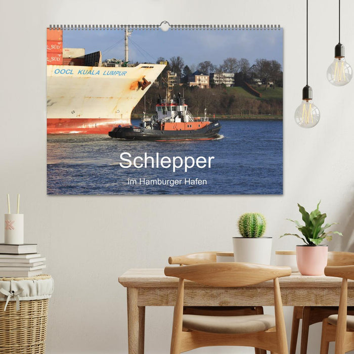 Schlepper im Hamburger Hafen (CALVENDO Wandkalender 2026)