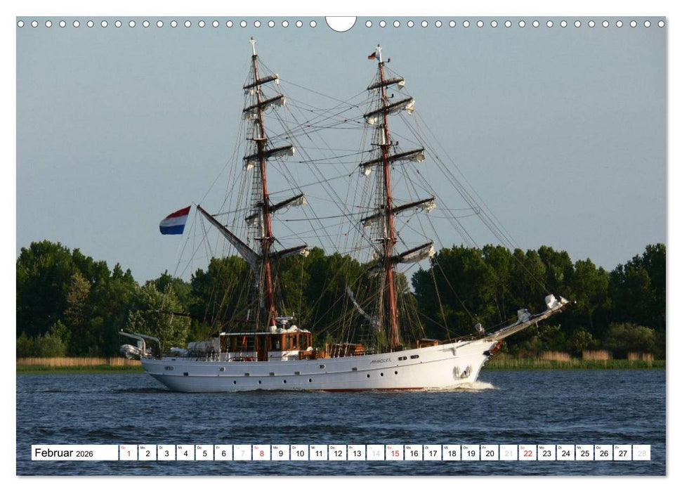 Schiffe - Zwischen Hamburg und Wedel (CALVENDO Wandkalender 2026)