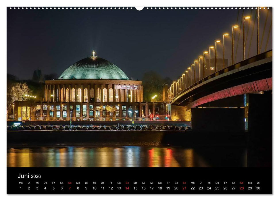 Düsseldorf - Ansichten am Abend (CALVENDO Premium Wandkalender 2026)