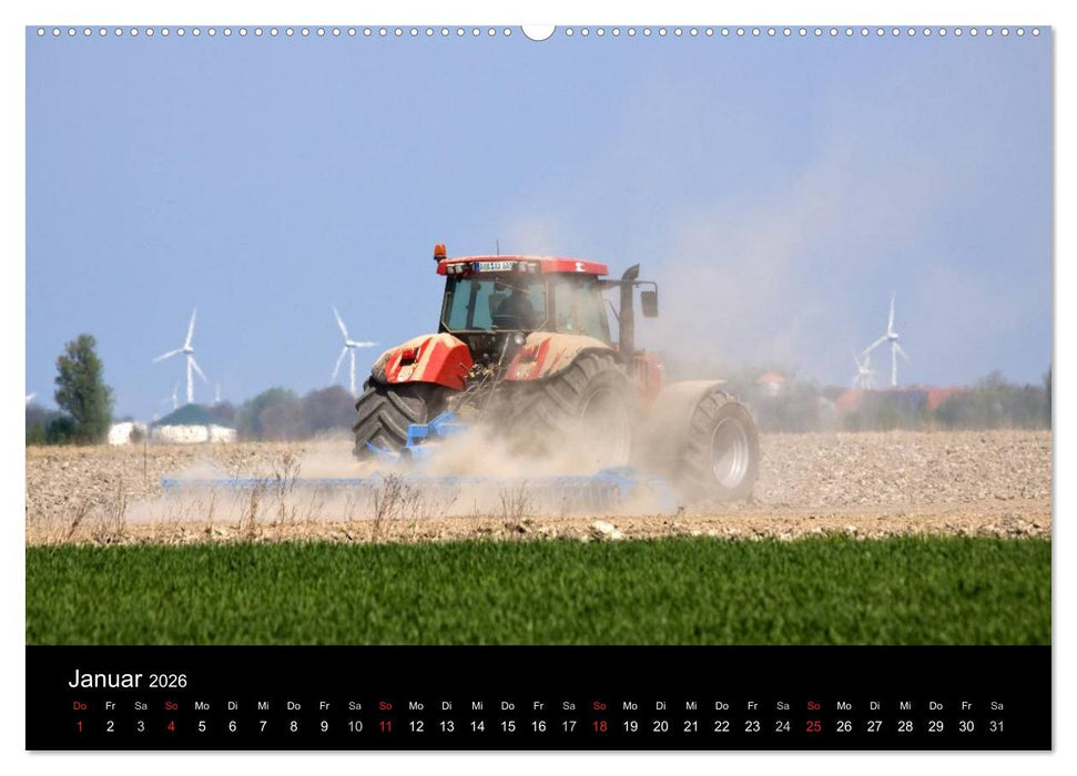 Trecker & Co. bei der Arbeit - Landwirtschaft in Ostfriesland (CALVENDO Premium Wandkalender 2026)