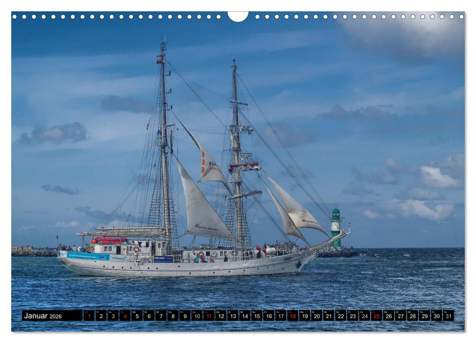 Segelschiffe vor Warnemünde (CALVENDO Wandkalender 2026)