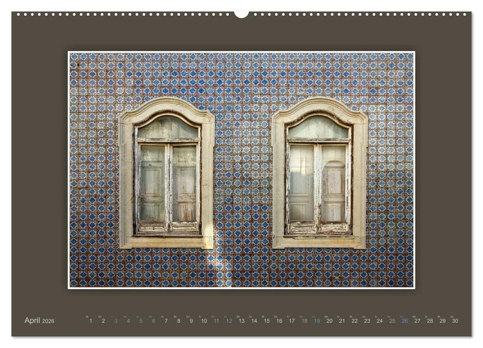 Azulejo-Fassaden in Portugal (CALVENDO Premium Wandkalender 2026)