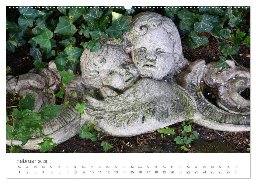 Engel in Haus und Garten (CALVENDO Premium Wandkalender 2026)