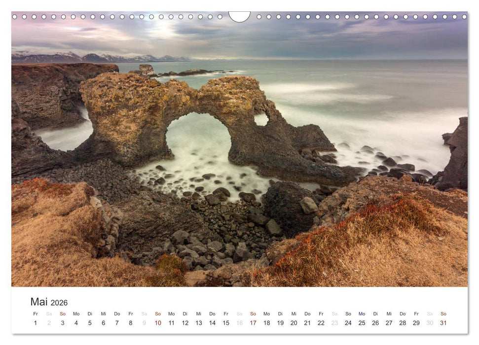 ISLAND 63° - 66° N / 13° - 25° W (CALVENDO Wandkalender 2026)