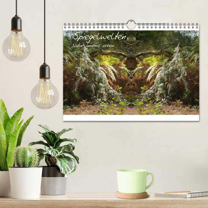 Spiegelwelten - Natur anders sehen (CALVENDO Wandkalender 2026)