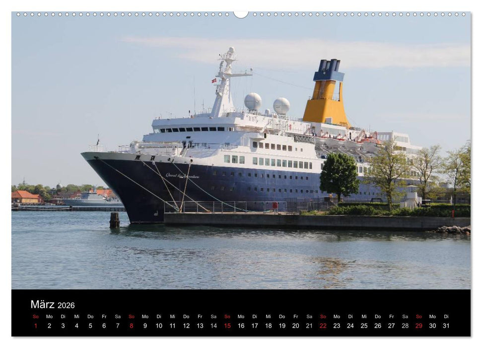 Kreuzfahrtschiffe in Europa (CALVENDO Premium Wandkalender 2026)