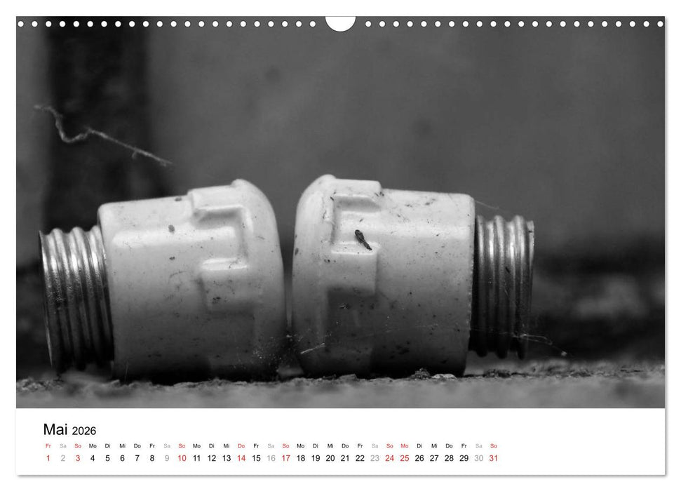 Helden der Arbeit - Alte Arbeitsmittel des Ruhrgebiets (CALVENDO Wandkalender 2026)