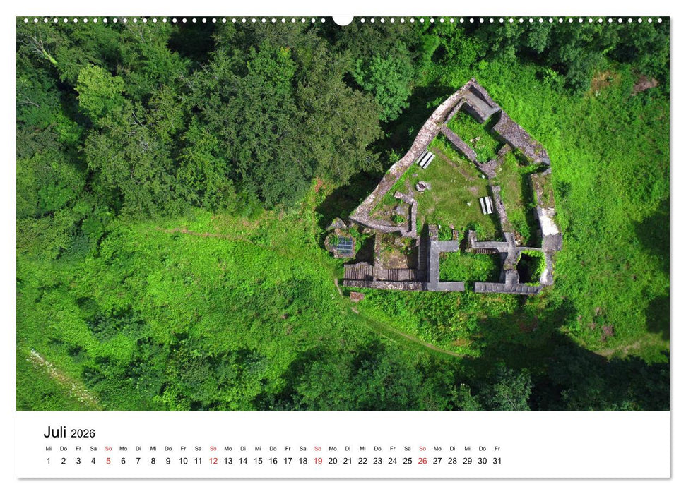 Deutschlands Burgen - Der Süden von oben (CALVENDO Premium Wandkalender 2026)