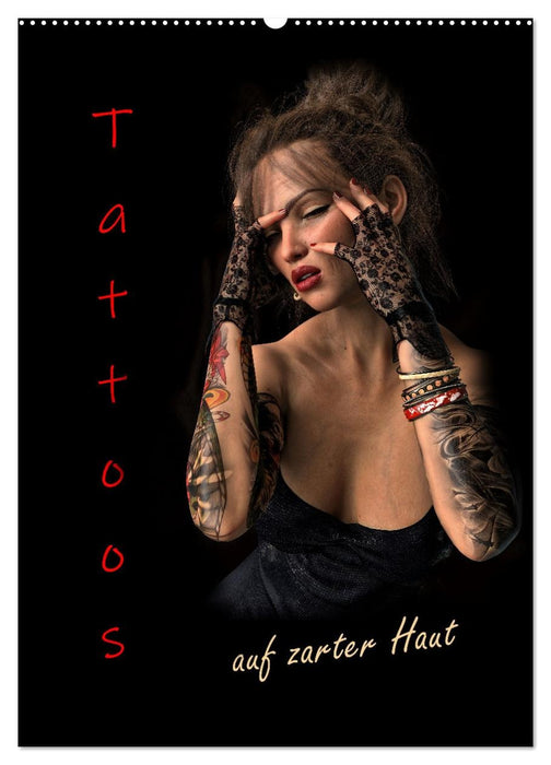 Portraits von tätowierten Frauen (CALVENDO Wandkalender 2026)