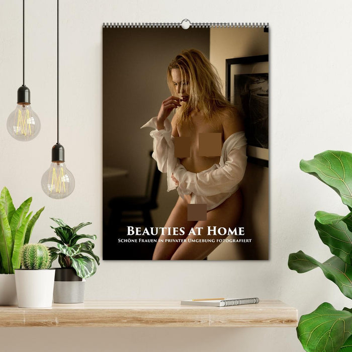 Beauties at Home (CALVENDO Wandkalender 2026)