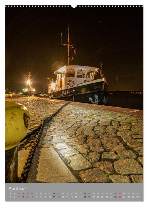Kiel im Dunkeln. (CALVENDO Premium Wandkalender 2026)