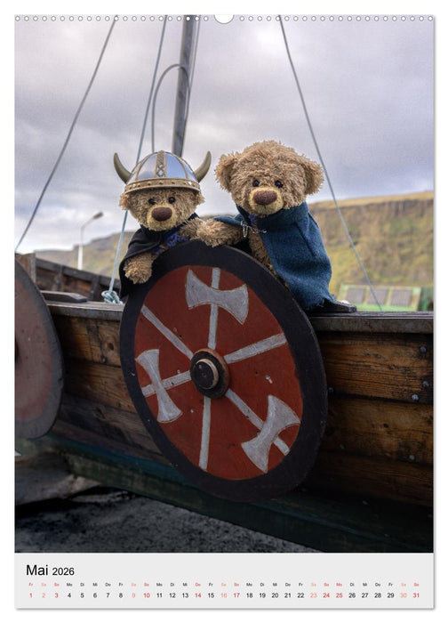 Travelling Teddy in Island (CALVENDO Wandkalender 2026)