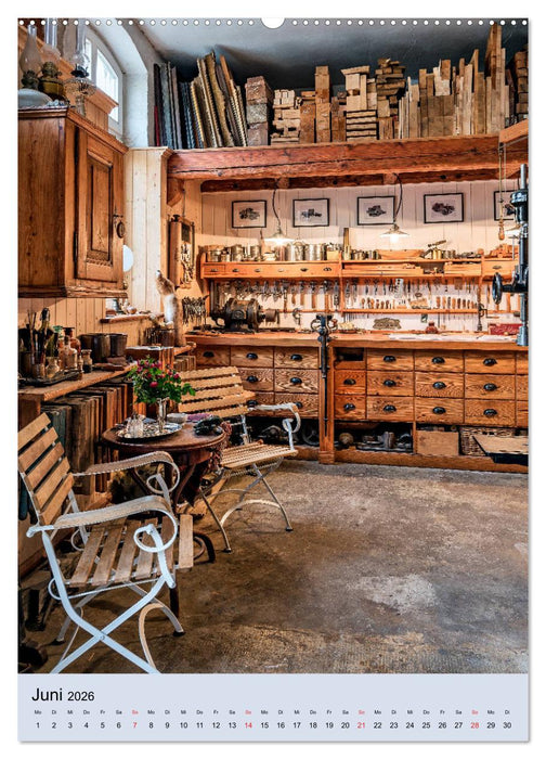Alte Werkstätten, Werkbänke und Handwerkszeug (CALVENDO Premium Wandkalender 2026)