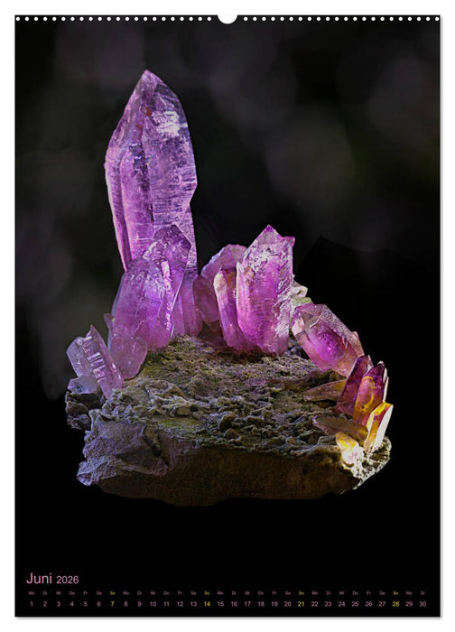 ZAUBERHAFTE MINERALIEN designed by nature (CALVENDO Premium Wandkalender 2026)