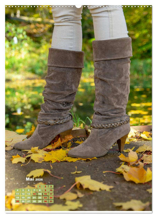 Stiefel und High Heels im Herbst (CALVENDO Wandkalender 2026)