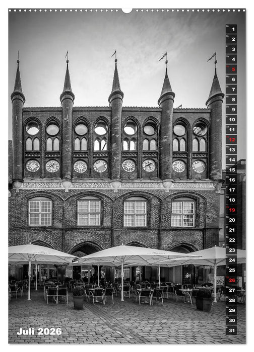 LÜBECK Monochrome Momente (CALVENDO Premium Wandkalender 2026)