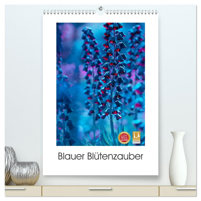 Blauer Blütenzauber (CALVENDO Premium Wandkalender 2026)