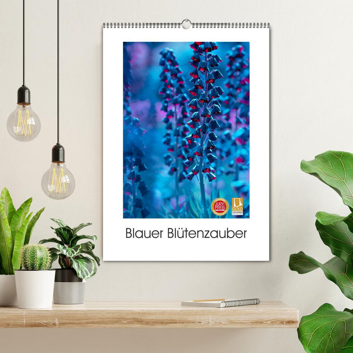 Blauer Blütenzauber (CALVENDO Wandkalender 2026)