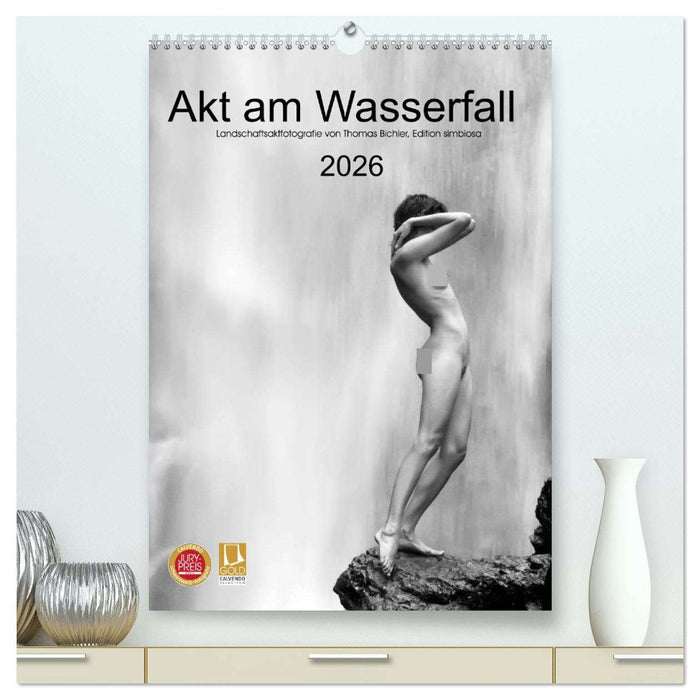 Akt am Wasserfall (CALVENDO Premium Wandkalender 2026)