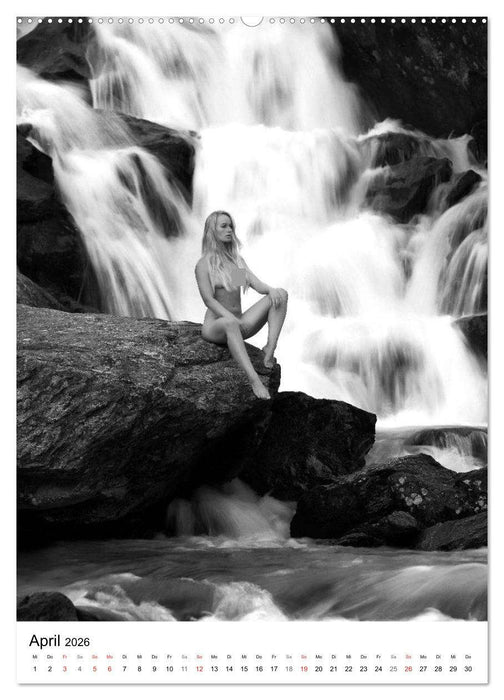 Akt am Wasserfall (CALVENDO Premium Wandkalender 2026)