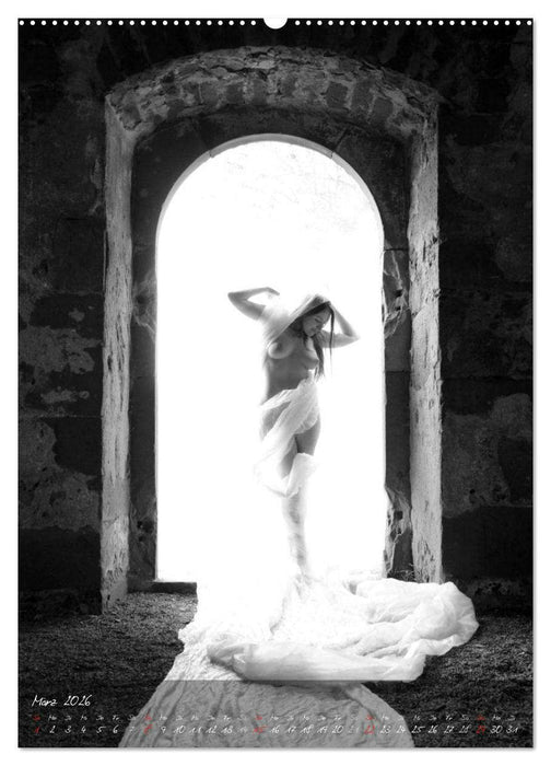 Die nackte Tür - Outdoor Aktfotografie in schwarzweiß (CALVENDO Wandkalender 2026)